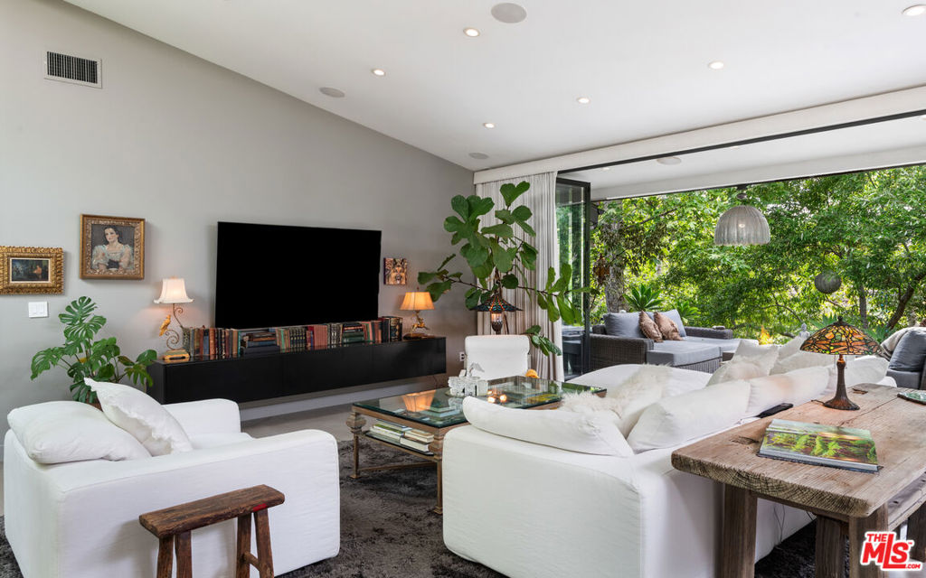 MLS #26859143 image #9