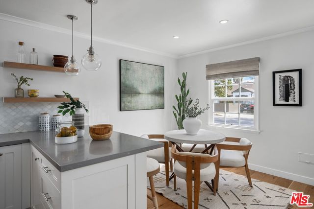 3627 Veteran Avenue, Los Angeles CA: https://media.crmls.org/mediaz/f7648bf3-7fe3-4656-8c86-1fef375f8c5c.jpg