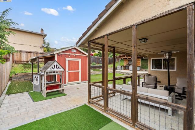 148 primrose ln, Vallejo CA: https://media.crmls.org/mediaz/f765cba6-db6a-477e-8005-cdeefd994bef.jpg