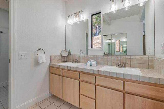 805 Old Mill Pond Road, Los Gatos CA: https://media.crmls.org/mediaz/f765cd83-58a9-4252-bbc7-4ddc872acbb6.jpg