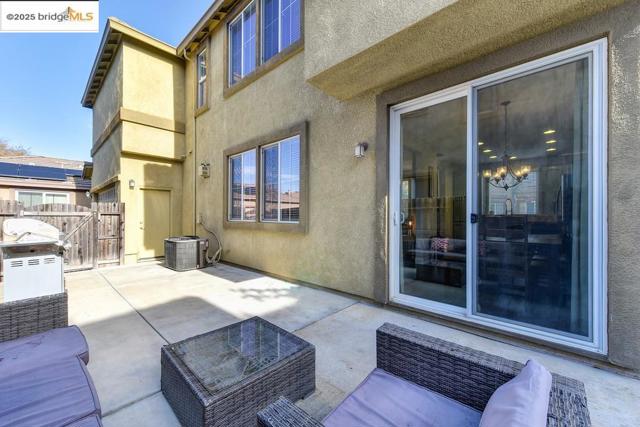 Image 23 of 43 For 390 Caravaggio Cir