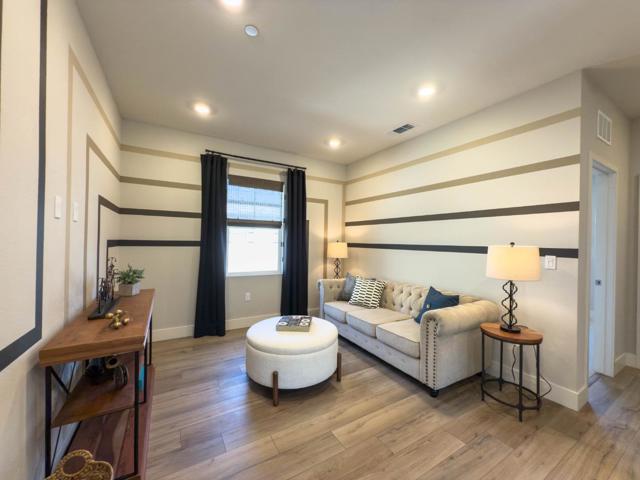 2581 Haybale Street, Gilroy CA: https://media.crmls.org/mediaz/f7675d8e-5aec-43fd-b6fa-407a6af55490.jpg