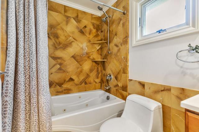 1905 White Oaks Road, Campbell CA: https://media.crmls.org/mediaz/f7681ba4-2d32-48a1-9af6-06036743dd08.jpg
