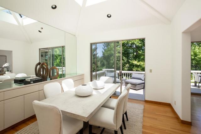 699 Manresa Lane, Los Altos CA: https://media.crmls.org/mediaz/f7682b36-936a-4c0c-9333-97c38244821e.jpg