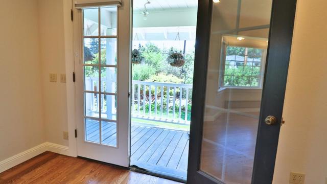 200 Iris Way, Palo Alto CA: https://media.crmls.org/mediaz/f7688935-ad29-445b-85cf-22df54b393b5.jpg