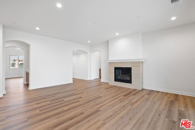 3719 Pathway Court, Bakersfield CA: https://media.crmls.org/mediaz/f7699150-9846-4fa1-87aa-d375004f02cd.jpg