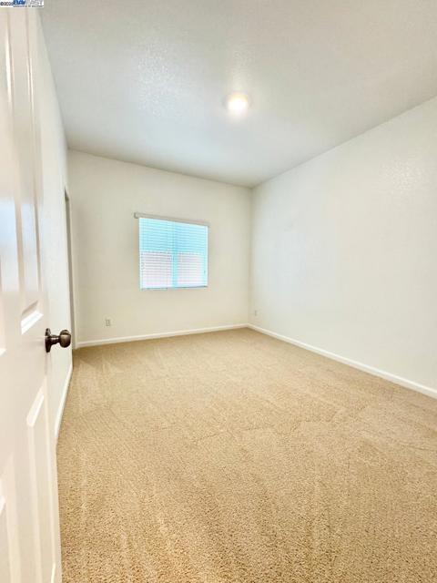 597 Pendragon St, Manteca CA: https://media.crmls.org/mediaz/f76b608d-558e-408f-bfb0-2057364dbdc8.jpg