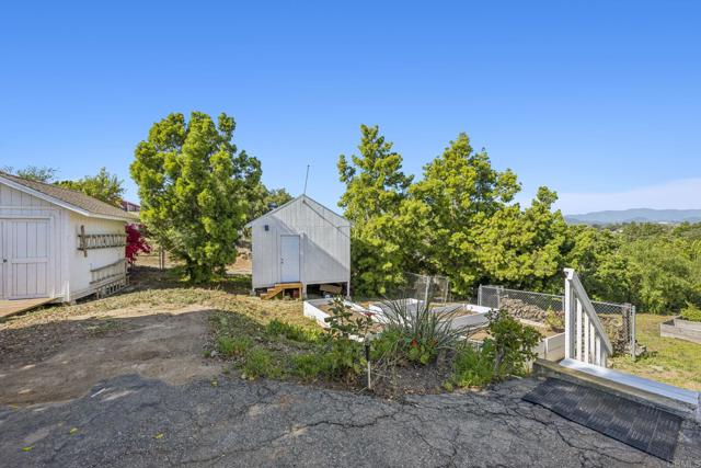 Detail Gallery Image 42 of 53 For 3016 Alta Vista Dr, Fallbrook,  CA 92028 - 3 Beds | 3/1 Baths