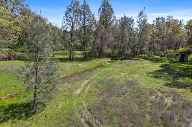 https://media.crmls.org/mediaz/f76c44fe-834e-4cbf-9e7b-f4968ddf64cd.jpg?preset=X-Large