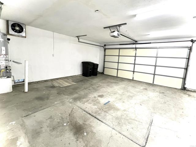 Image 19 of 33 For 29552 Courtney Place