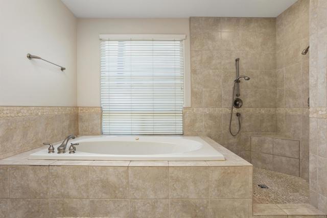 Detail Gallery Image 20 of 56 For 1776 Camino De Nog, Fallbrook,  CA 92028 - 5 Beds | 4 Baths