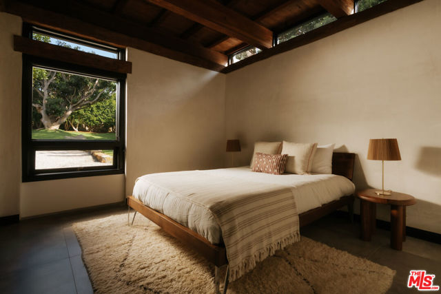5 Bed Home for Sale in Malibu, California
