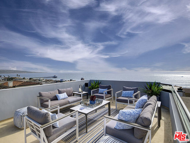 209 19th Street, Manhattan Beach CA: https://media.crmls.org/mediaz/f76f0d4f-2c83-47e8-b58c-cadd93e9eb3a.jpg