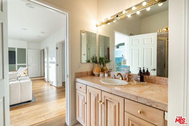 21965 Saddle Peak Road, Topanga CA: https://media.crmls.org/mediaz/f76f3a12-bfef-467b-a6ba-5d391e11aa86.jpg