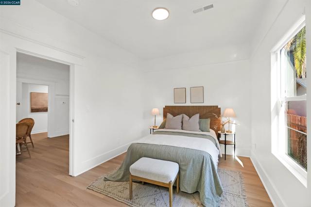 Image 30 of 58 For 456 4th St  