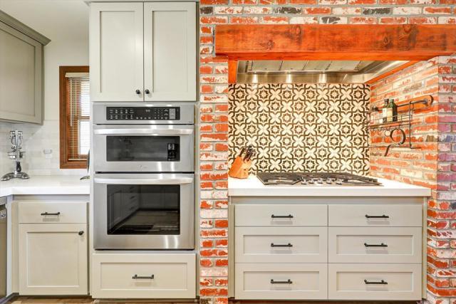 29481 Miller Road, Valley Center CA: https://media.crmls.org/mediaz/f7717088-aaba-4ff9-8e09-e70271af5c0c.jpg