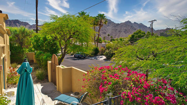 77500 Calle Chillon, La Quinta CA: https://media.crmls.org/mediaz/f77190c6-9dac-4102-a1ef-c8df016cd683.jpg