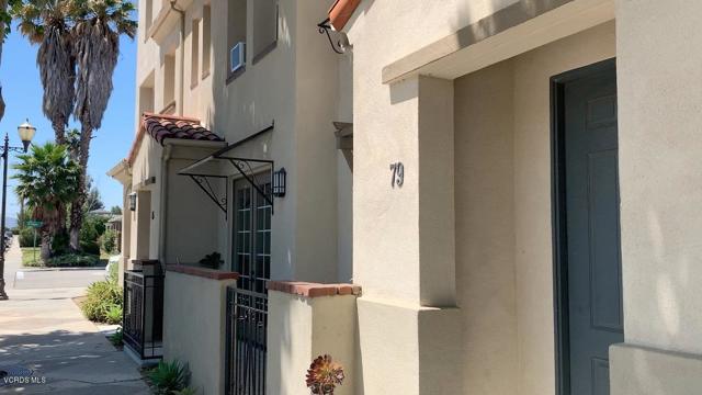 Detail Gallery Image 2 of 35 For 79 Palm Dr, Camarillo,  CA 93010 - 3 Beds | 3 Baths