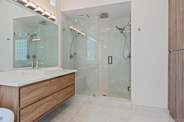 Detail Gallery Image 37 of 75 For 2327 Falkirk Row, La Jolla,  CA 92037 - 3 Beds | 3/1 Baths