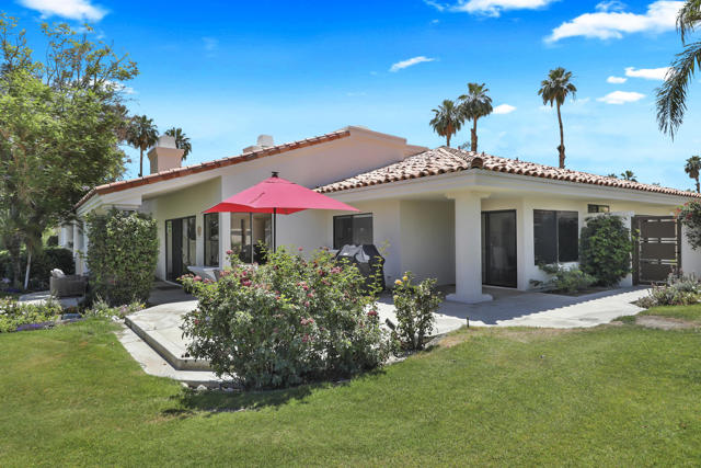 80671 Cherry Hills Drive, La Quinta CA: https://media.crmls.org/mediaz/f7732aef-2a75-4502-b1a0-fbedc9b5bf40.jpg