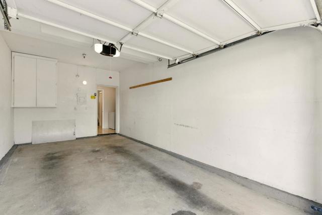 583 Shoal Circle,  CA: https://media.crmls.org/mediaz/f77331a0-0c7a-400f-a03f-7753b2d65eef.jpg