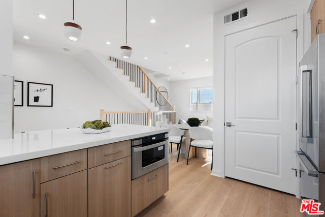 1248 S Bronson Avenue, Los Angeles CA: https://media.crmls.org/mediaz/f773b112-3bfb-468d-a09e-9ff292a0c30d.jpg