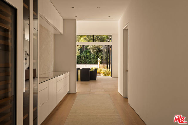 1225 Shippee Lane, Ojai CA: https://media.crmls.org/mediaz/f7743de0-1e06-4ec5-b5d7-2f21b1651f5b.jpg