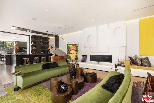 Image 30 of 53 For 809 Rexford Drive