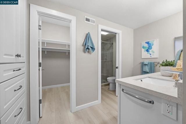 3535 Terra Granada Dr, Walnut Creek CA: https://media.crmls.org/mediaz/f774d76e-ce09-4108-b39f-6b450a9c91a5.jpg