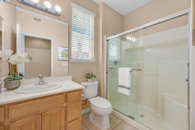 1304 Pyrenees St, Tracy CA: https://media.crmls.org/mediaz/f775c8a5-ff27-4f4b-a964-988f8732ffe6.jpg