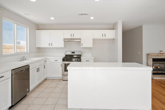 45736 17th W Street, Lancaster CA: https://media.crmls.org/mediaz/f7771742-e48d-4da0-b610-61902c6dc838.jpg