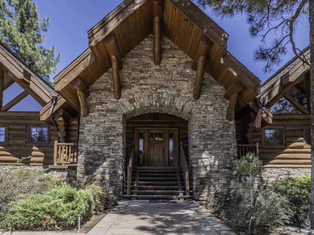 61072 Devils Ladder Road, Mountain Center CA: https://media.crmls.org/mediaz/f7771756-1913-40f4-be88-5c82fab06e29.jpg