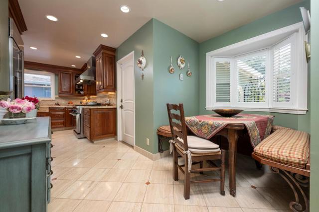 501 Yale Drive, San Mateo CA: https://media.crmls.org/mediaz/f77937c5-0da9-4c99-b1ae-2917b477afd5.jpg