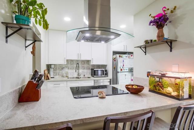 3262 Ashford St, San Diego CA: https://media.crmls.org/mediaz/f77955e4-8a15-41f0-9f84-33b7de932866.jpg