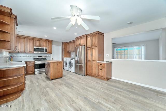 1209 Rosewood Avenue, Camarillo CA: https://media.crmls.org/mediaz/f7796d78-040f-444d-8bc7-867ba11fd265.jpg