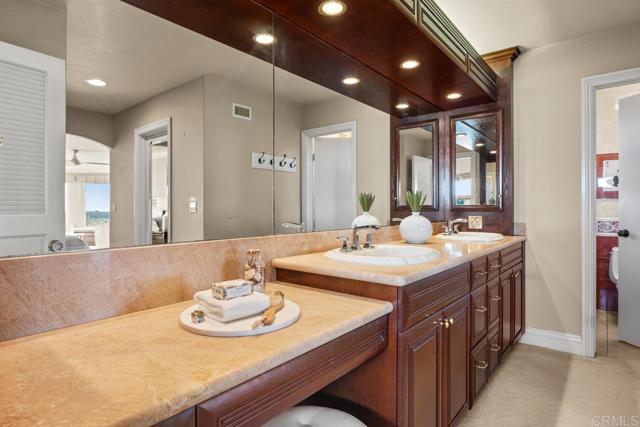 Detail Gallery Image 26 of 45 For 401 Santa Dominga, Solana Beach,  CA 92075 - 5 Beds | 3 Baths