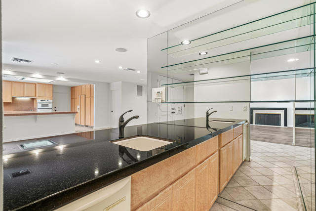 33 Colgate Drive, Rancho Mirage, CA 92270
