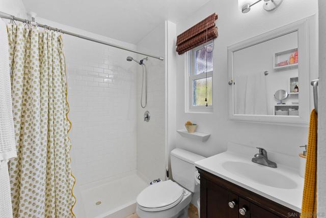 4479 38th Street, San Diego CA: https://media.crmls.org/mediaz/f77a2646-0933-48cd-a880-2499647d9e0a.jpg