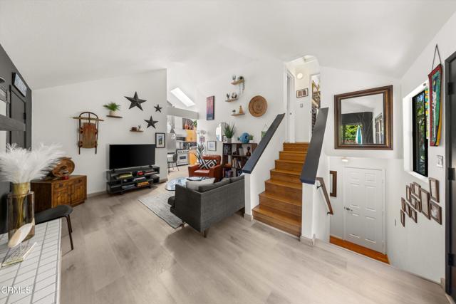 Detail Gallery Image 12 of 48 For 30 S Salinas St #B,  Santa Barbara,  CA 93103 - 3 Beds | 2 Baths