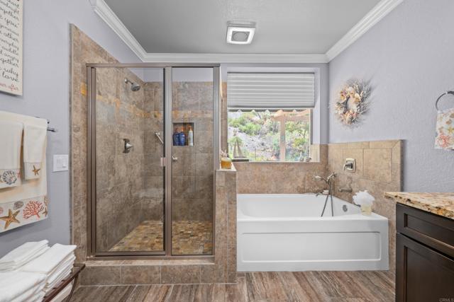 11075 Mulgrave Road, San Diego CA: https://media.crmls.org/mediaz/f77da7c4-5219-4eb5-a6f6-be07ee89f954.jpg