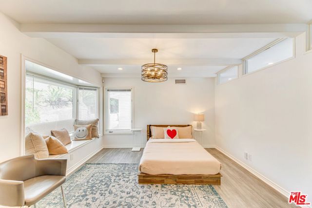 1410 Stradella Road, Los Angeles CA: https://media.crmls.org/mediaz/f77e8c5a-0a39-4bb7-bd01-5d522e1dc0ec.jpg