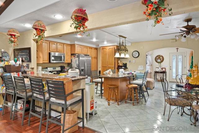 Image 20 of 30 For 6481 Viewpoint Drive