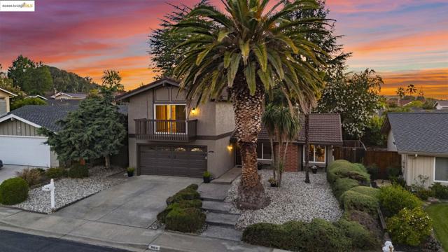 4414 Willow Glen Ct, Concord CA: https://media.crmls.org/mediaz/f77e9aeb-4747-4b20-8439-bf30deffbdd1.jpg
