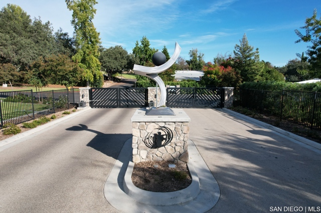 18218 Paradise Mountain Rd, Valley Center CA: https://media.crmls.org/mediaz/f77f14e1-3b03-448d-9ba4-bdbe4c2fd03a.jpg