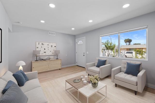 Detail Gallery Image 4 of 55 For 11153 Acaso Way, –,  CA 92126 - 4 Beds | 3 Baths