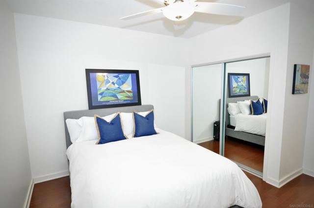 5410 La Jolla Blvd., La Jolla CA: https://media.crmls.org/mediaz/f780dfa7-1e6d-4d97-b268-110117daf250.jpg