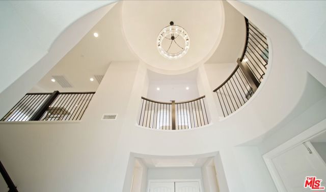 20326 W Liverpool Way, Porter Ranch CA: https://media.crmls.org/mediaz/f7811578-f754-4569-b4d3-5b6f12f453ba.jpg