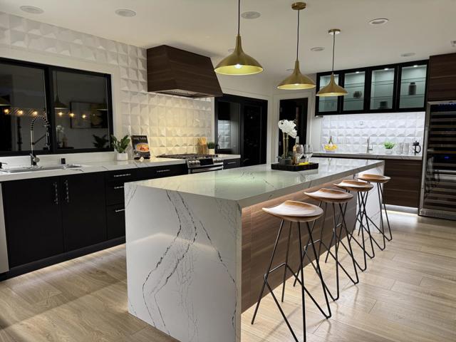 1588 Calle De Stuarda, San Jose CA: https://media.crmls.org/mediaz/f7811cdf-5aee-4380-8b8f-b99a163315ff.jpg