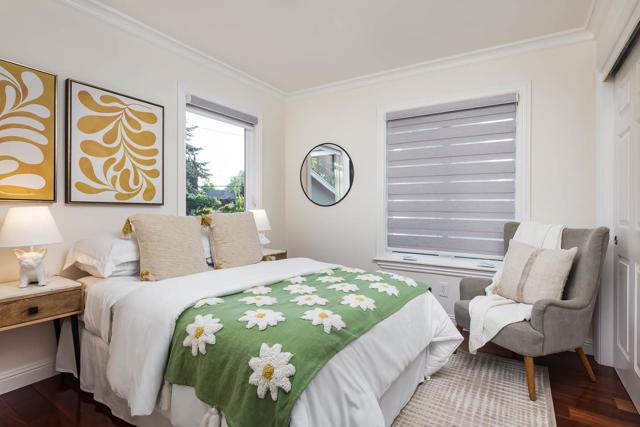707 Matadero Avenue, Palo Alto CA: https://media.crmls.org/mediaz/f78145df-8b04-4ae6-a323-ea58ea45fd3b.jpg