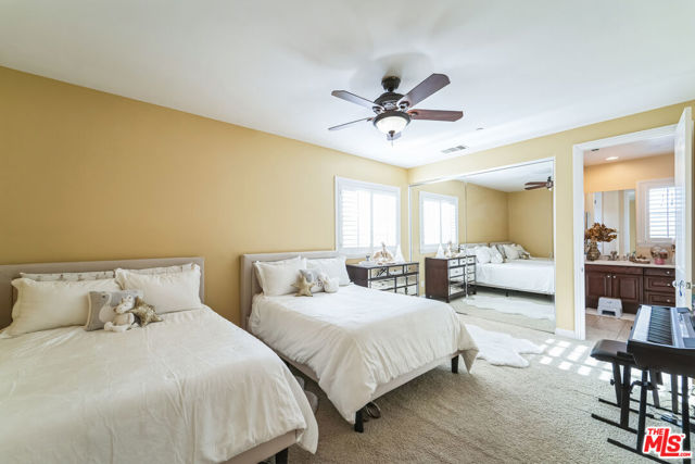 12530 Longacre Avenue, Granada Hills CA: https://media.crmls.org/mediaz/f781abca-ee5d-4cc5-8771-f11e79b37370.jpg